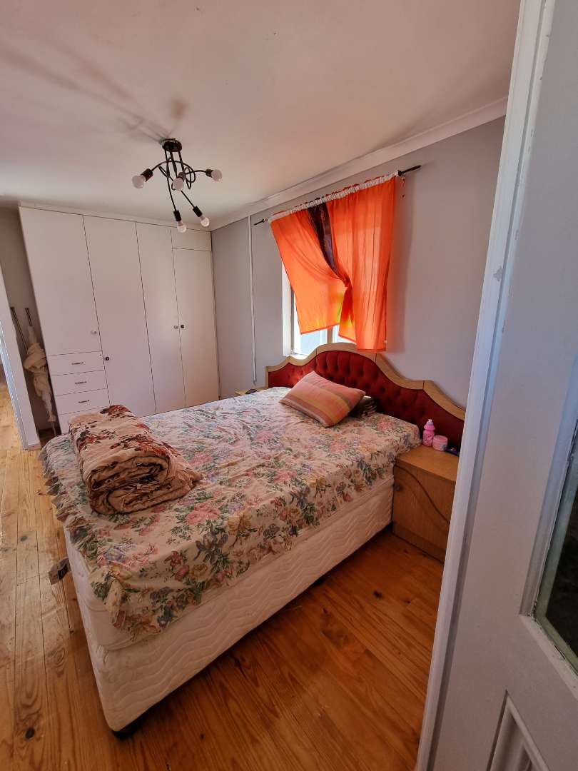 4 Bedroom Property for Sale in Zonnebloem Western Cape